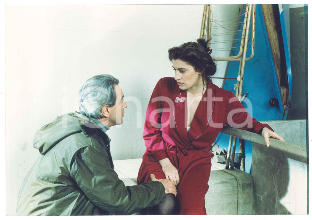 Materiale cinematografico d’epoca 1992 ORDINARIA SOPRAVVIVENZA Alberto DI STASIO Cristina GIANI Foto 25x18 cm 1