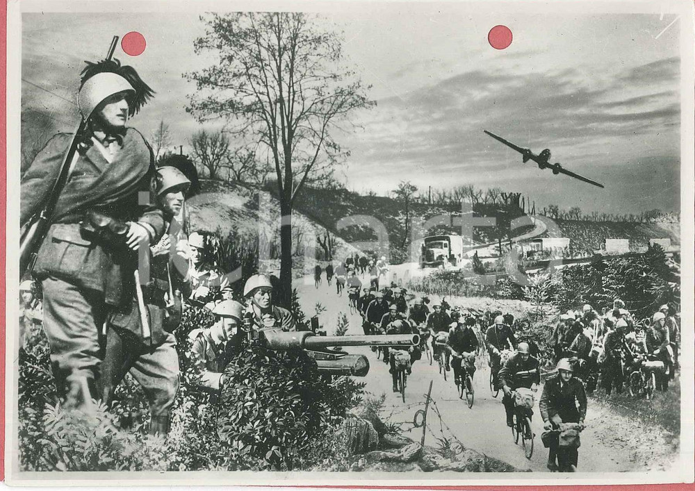 Cartolina originale da collezione 1941 WW2 Bersaglieri ciclisti in marcia  Foto per cartolina ditta Paolo MARZARI 1