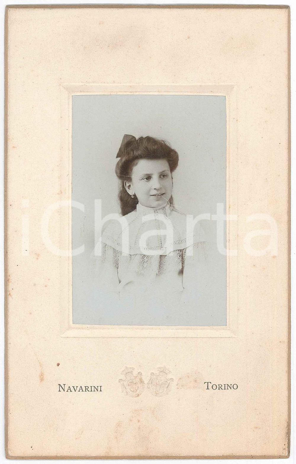 Fotografia d epoca originale 1906 TORINO Ritratto di bambina in abito bianco  Foto NAVARINI 11x18 cm 1