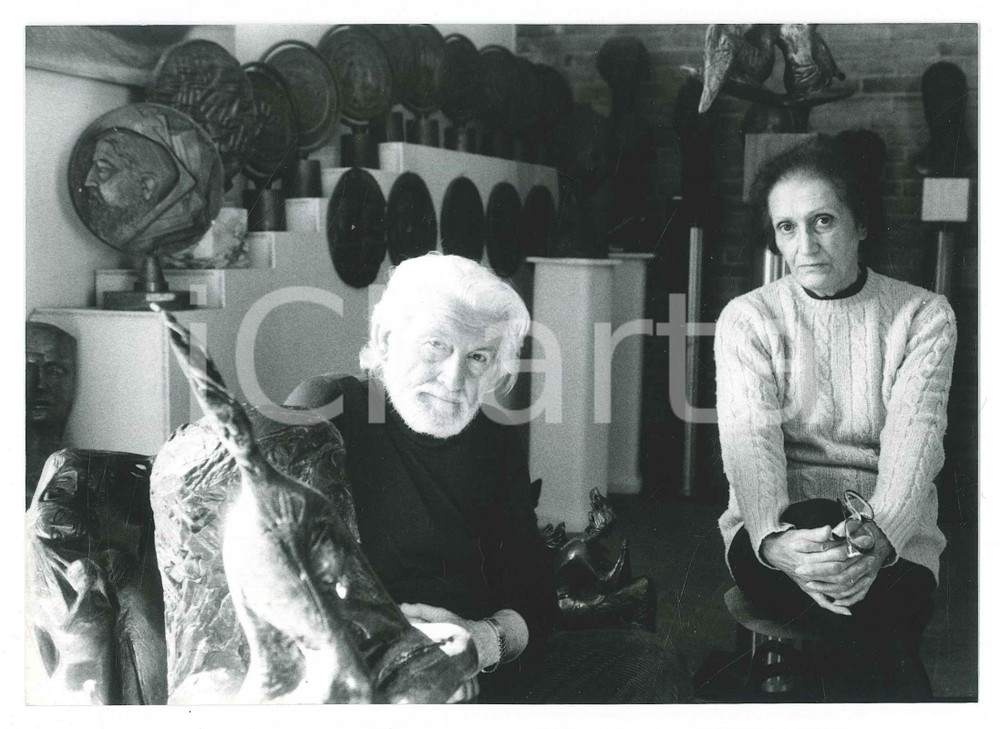 1980 ca ARTE ITALIA Scultore Jorio VIVARELLI nel suo atelier - Foto 18x13 cm