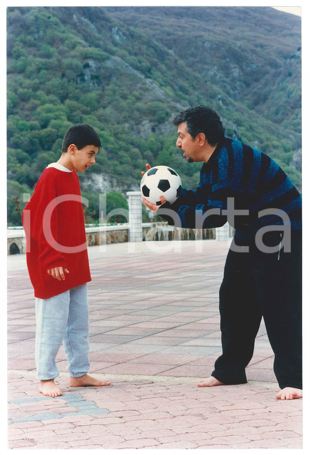 Materiale cinematografico d’epoca 1998 CINEMA  TU RIDI Lello ARENA Steve SPEDICATO  Foto 18x26  cm 2 1