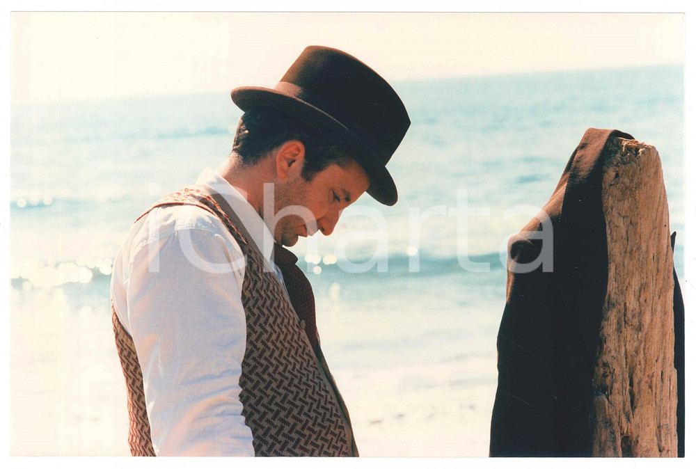 Materiale cinematografico d’epoca 1998 CINEMA  TU RIDI Antonio ALBANESE Ritratto dell attore  Foto 26x17 cm 1