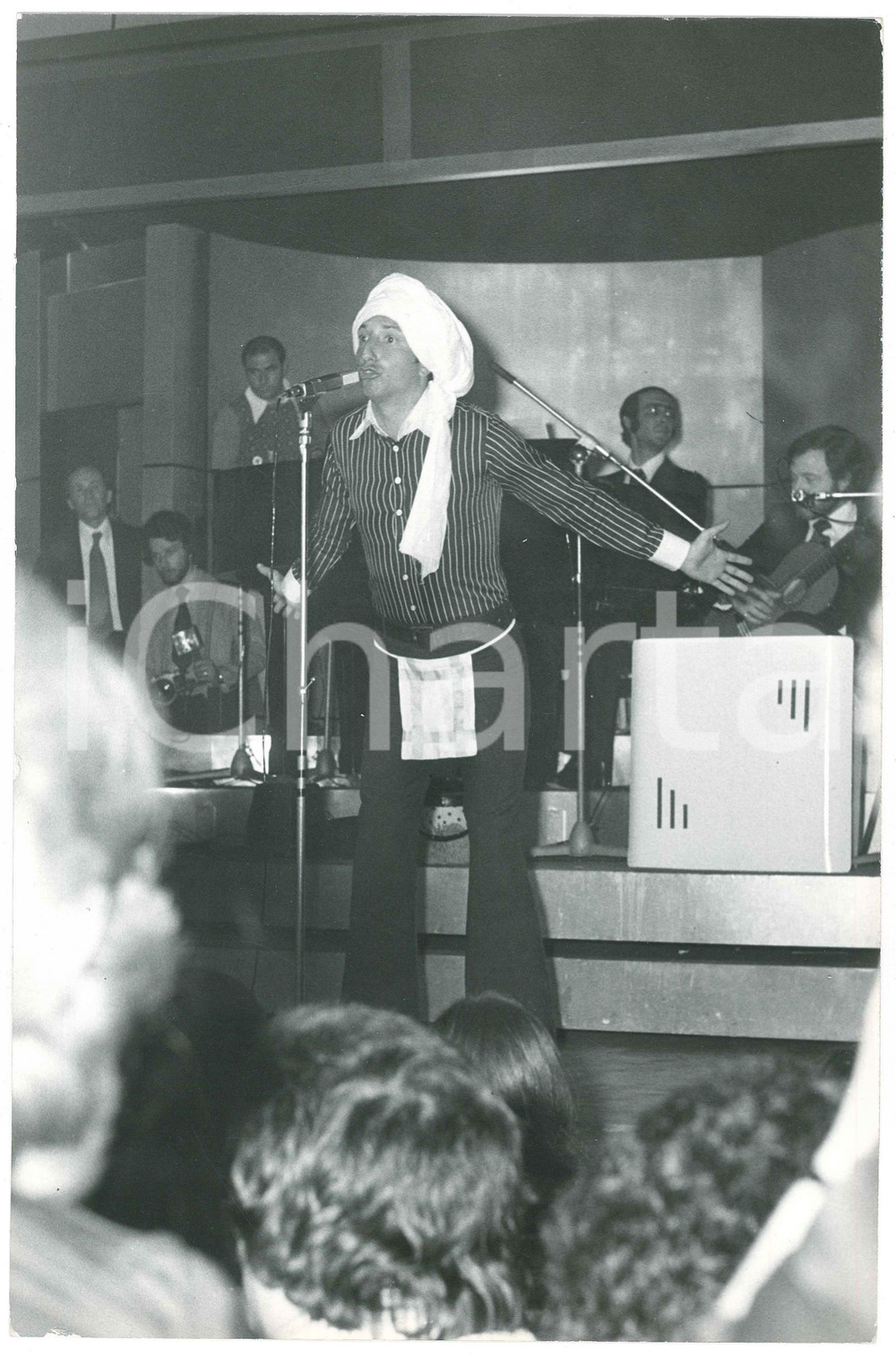 Fotografia d epoca originale 1973 VERSILIA  LA BUSSOLA di FOCETTE Pippo FRANCO durante spettacolo  Foto 1