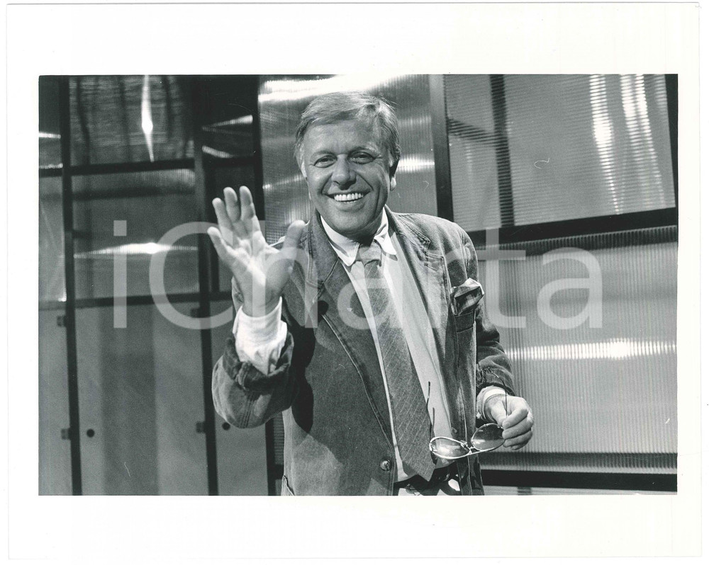 Fotografia d epoca originale 1987 RAI DUE Mezzogiorno é... Conduttore Gianfranco FUNARI Foto 25x20 1 1