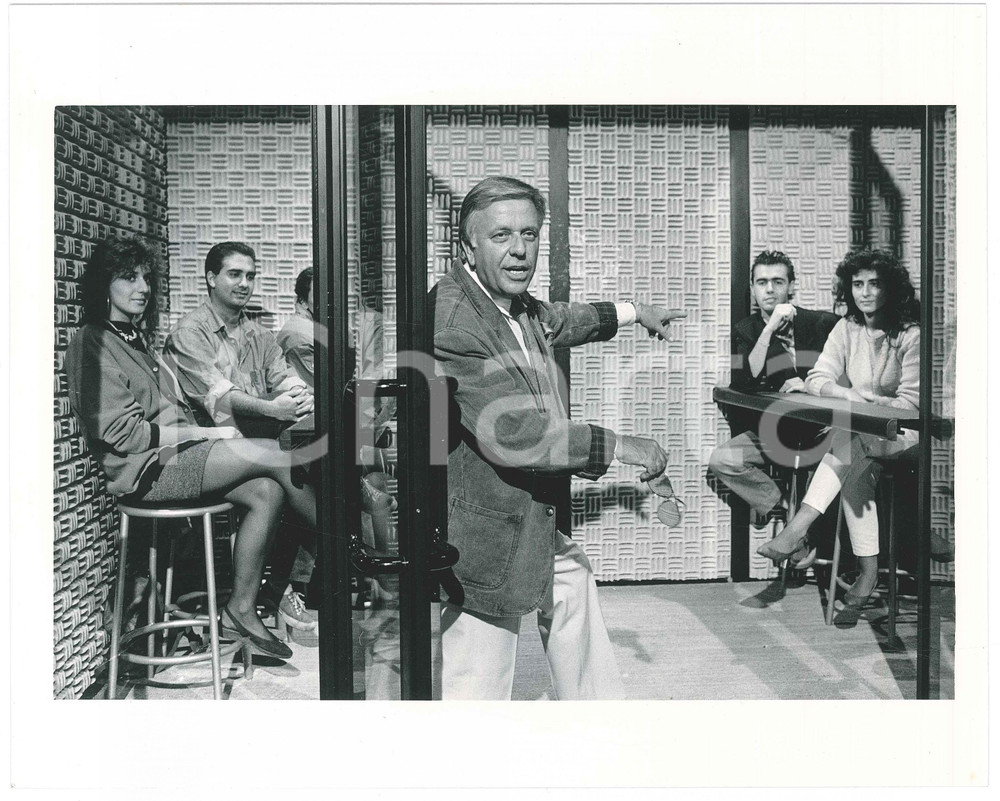 Fotografia d epoca originale 1987 RAI DUE Mezzogiorno é... Gianfranco FUNARI tra il pubblico Foto 1 1
