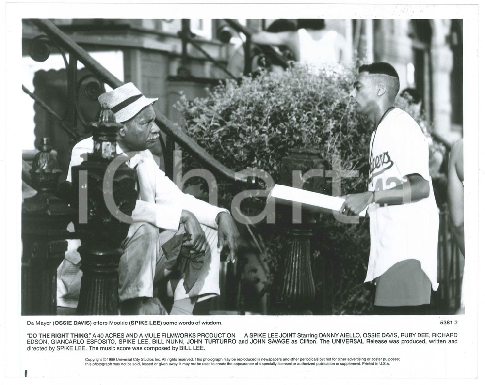 Materiale cinematografico d’epoca 1989 DO THE RIGHT THING Spike LEE Ossie DAVIS  Foto 25x20 cm 2 1