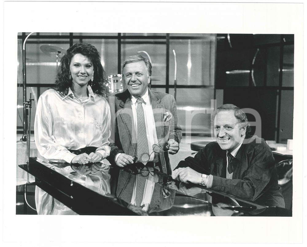 Fotografia d epoca originale 1987 RAI DUE Mezzogiorno é... Gianfranco FUNARI Barbara LUCCHI Dino SIANI 1