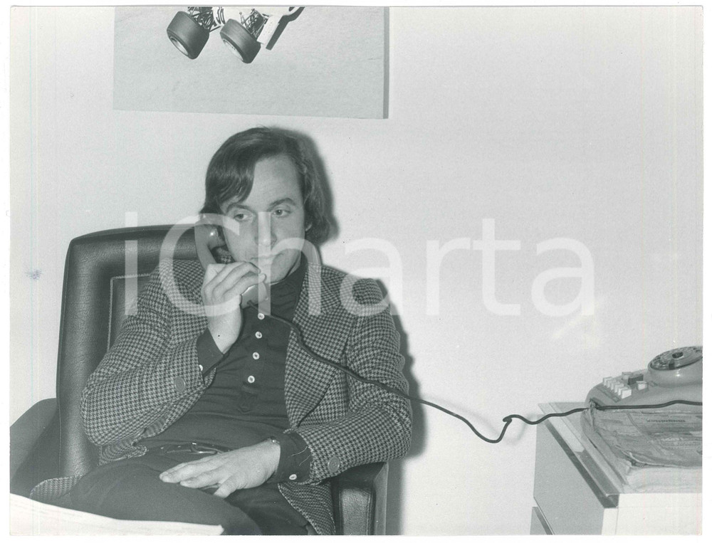Fotografia d epoca originale 1971 FORMULA 1  Nanni GALLI Ritratto al telefono  Foto 24x18 cm 4 1