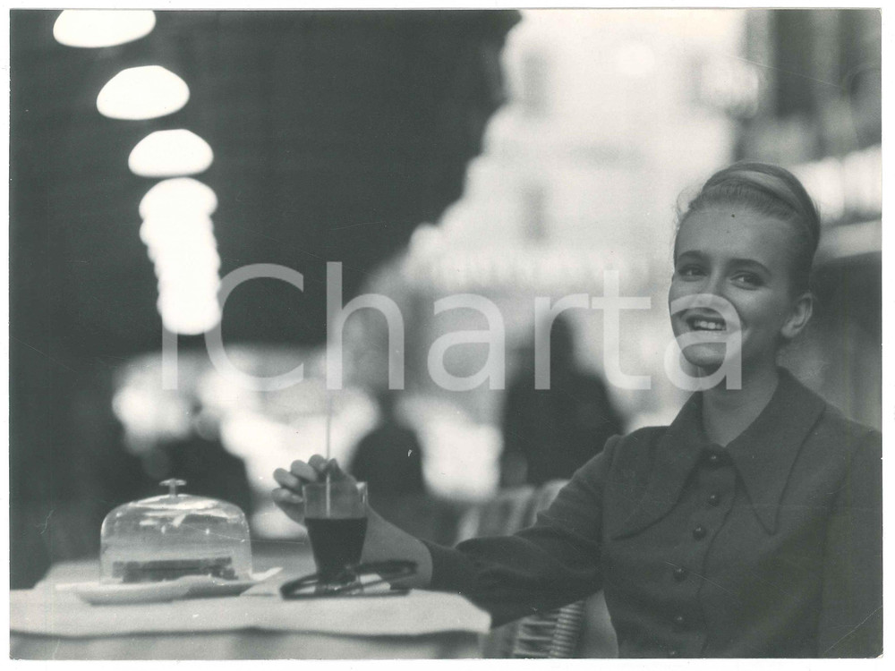 Fotografia d epoca originale 1970 ca CINEMA  Valeria CIANGOTTINI Ritratto dell attrice  Foto 24x18 cm 1 1