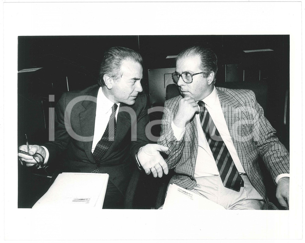 Fotografia d epoca originale 1990 ca POLITICA ITALIA  Gianni LETTA Ritratto a una conferenza  Foto 25x20 cm 1