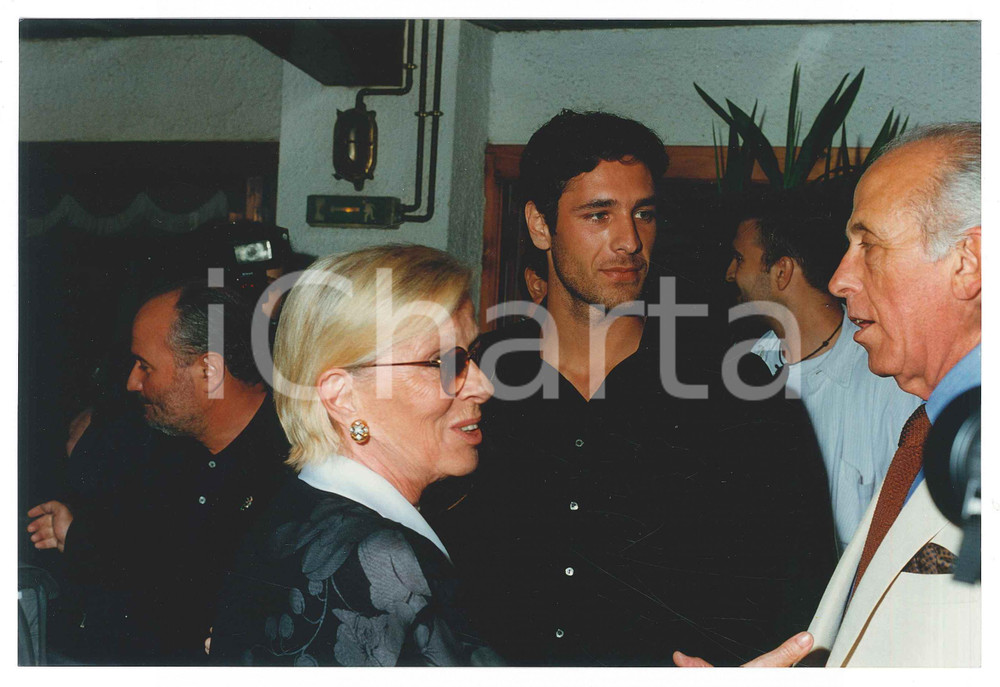 Fotografia d epoca originale 1996 ITALIA  SPETTACOLO Raoul BOVA Delia SCALA Foto 22x15 cm 1
