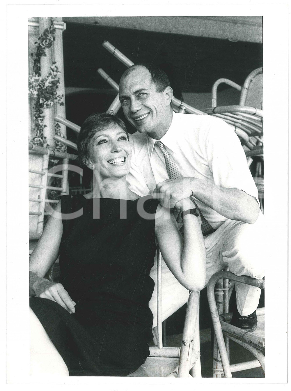 Fotografia d epoca originale 1990 ca CINEMA Mercedes SAMPIETRO con FÃ©odor ATKINE Foto 18x24 cm 1