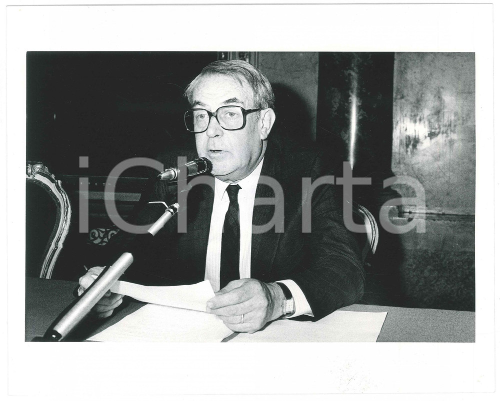 Fotografia d epoca originale 1985 ca ITALIA  POLITICA Lorenzo JORIO Ritratto del politico  Foto 25x20 cm 1