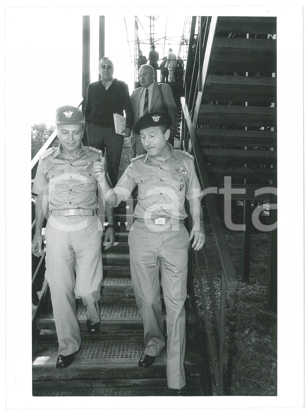 Fotografia d epoca originale 1985 ca ESERCITO ITALIANO Giorgio PISANÃ’ Riccardo BISOGNIERO Luigi POLI Foto 1