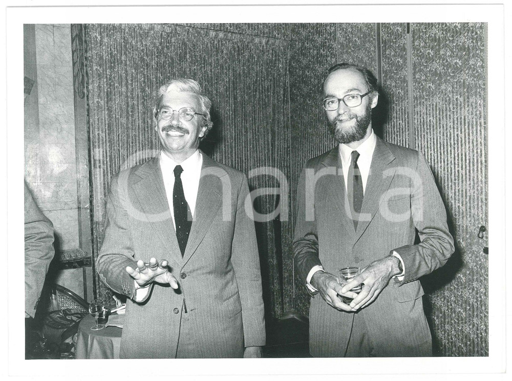 Fotografia d epoca originale 1985 ca CINEMA  GAUMONT Daniel TOSCAN DU PLANTIER Nicolas SEYDOUX Foto 24x18 cm 1