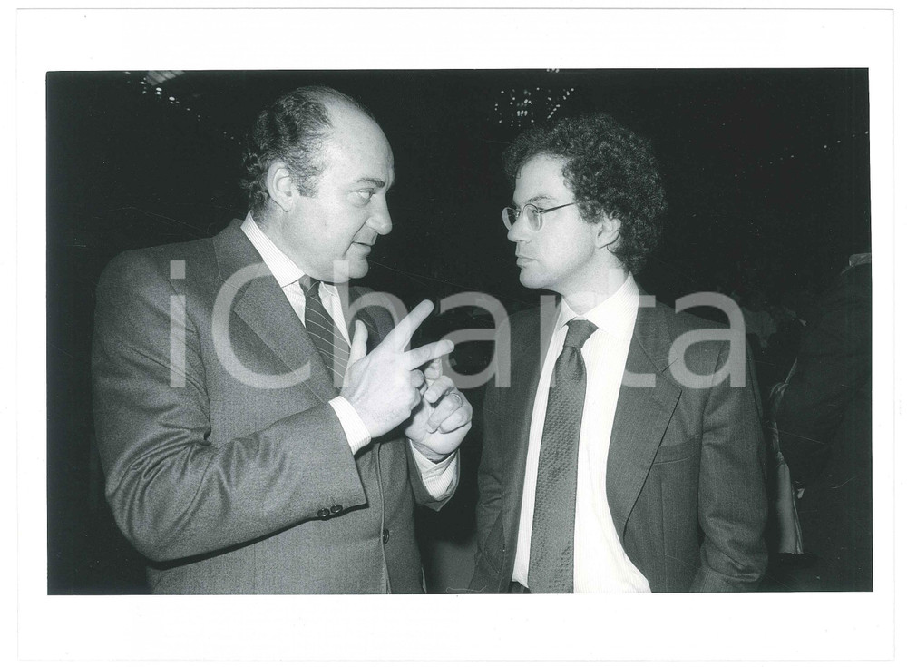 Fotografia d epoca originale 1986 MILANO Charles SABEL Giuseppe DE RITA Foto 24x18 cm 1