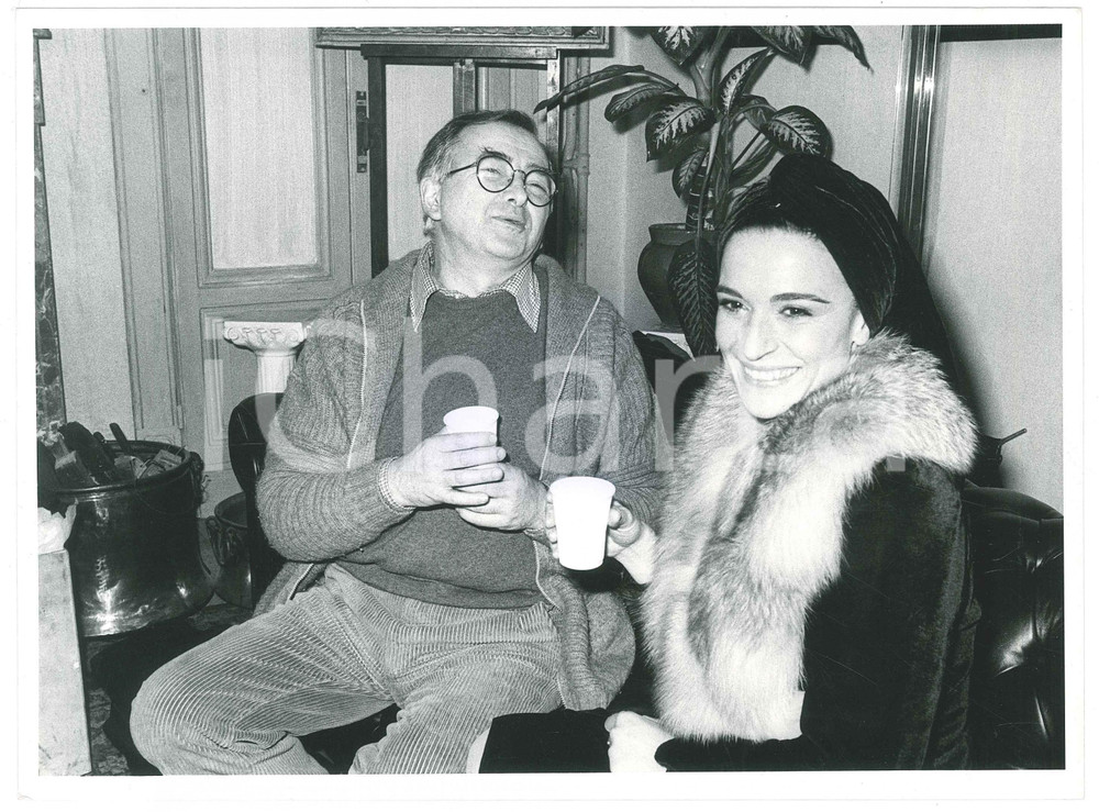 Fotografia d epoca originale 1987 CINEMA Le lunghe ombre  Gianfranco MINGOZZI con Lina SASTRI sul set 2 1