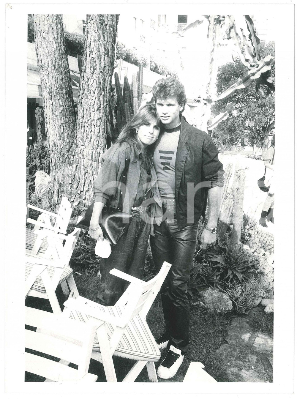 Fotografia d epoca originale 1985 ca CINEMA USA  Lorenzo LAMAS con la moglie Michele Cathy SMITH  Foto 1 1