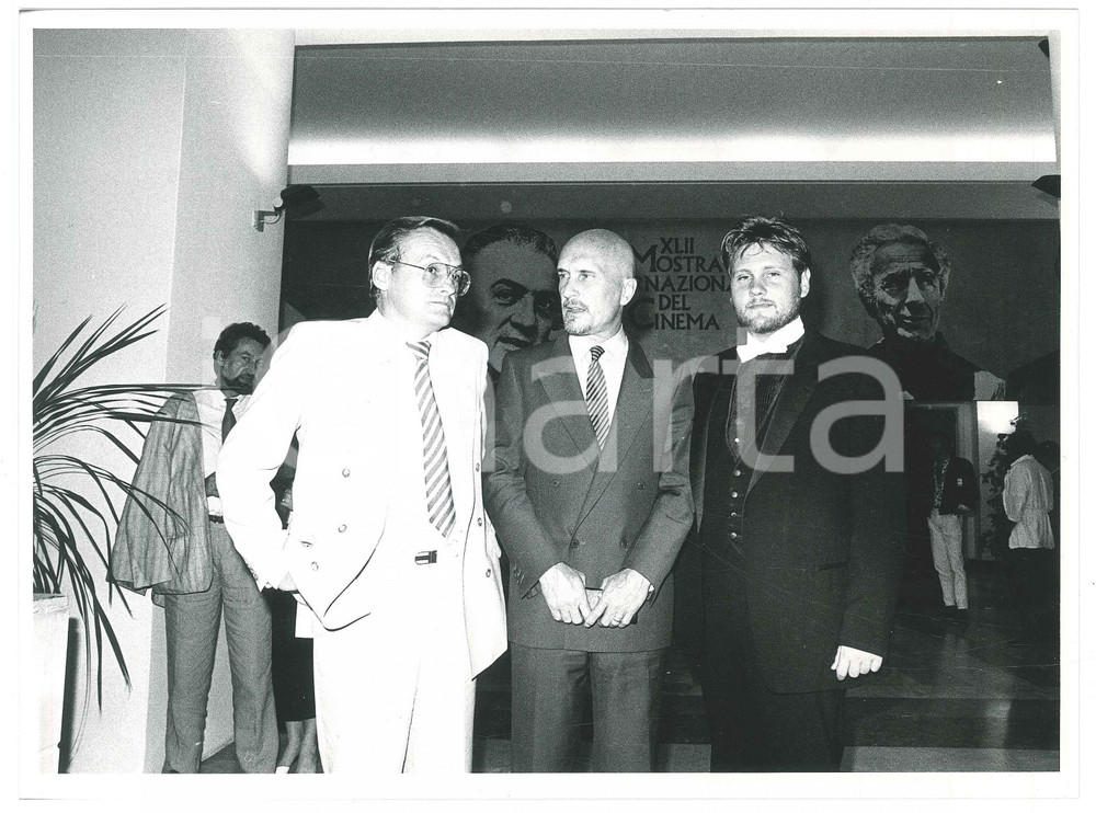 Fotografia d epoca originale 1985 VENEZIA Mostra del Cinema  Jerzy SKOLIMOWSKI Robert DUVALL  Foto 24x18 cm 1