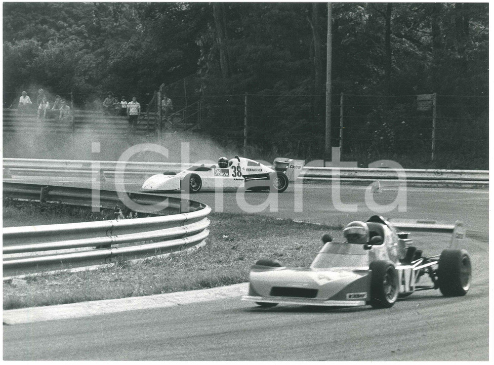 Fotografia d epoca originale 1980 ca AUTODROMO DI MONZA  FORMULA 3 Auto durante la gara  Foto 24x18 cm 1