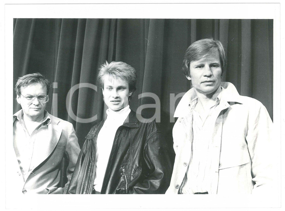 Fotografia d epoca originale 1984 FESTIVAL DI CANNES Jerzy e Michal SKOLIMOWSKI Michael YORK  Foto 24x18 cm 1