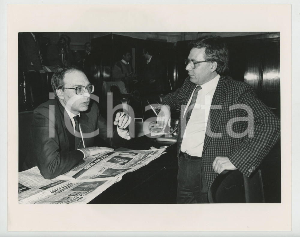 Fotografia d epoca originale 1985 ca MILANO Palazzo Marino  Alfredo MANTICA Roberto CAMAGNI  Foto 25x20 3 1