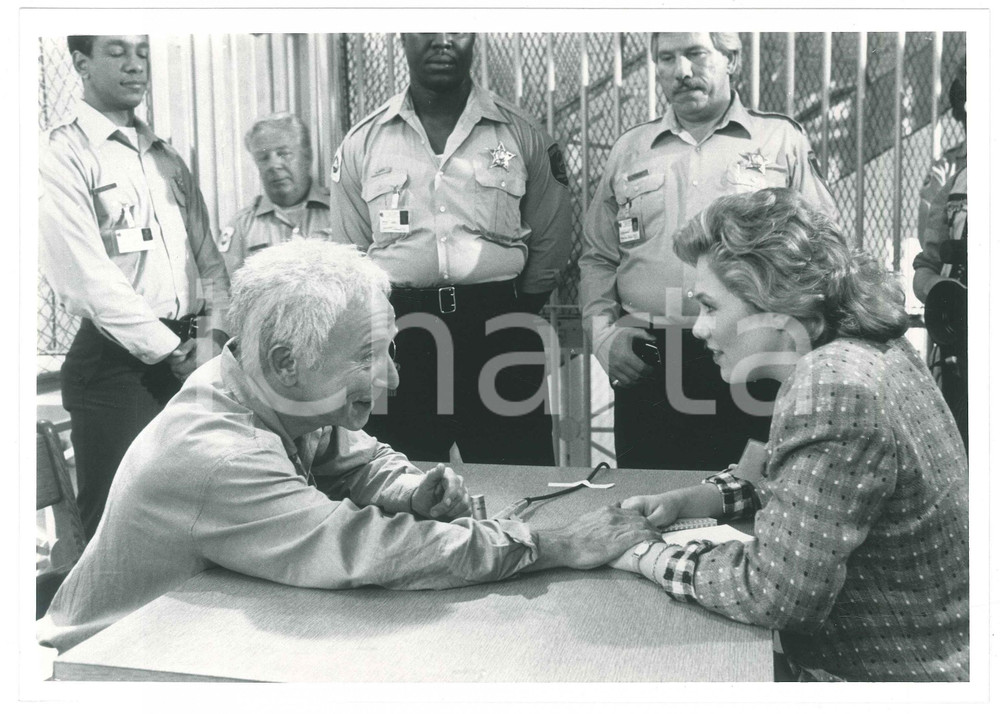 Materiale cinematografico d’epoca 1988 SWITCHING CHANNELS Kathleen TURNER Henry GIBSON Photo 25x18 cm 1