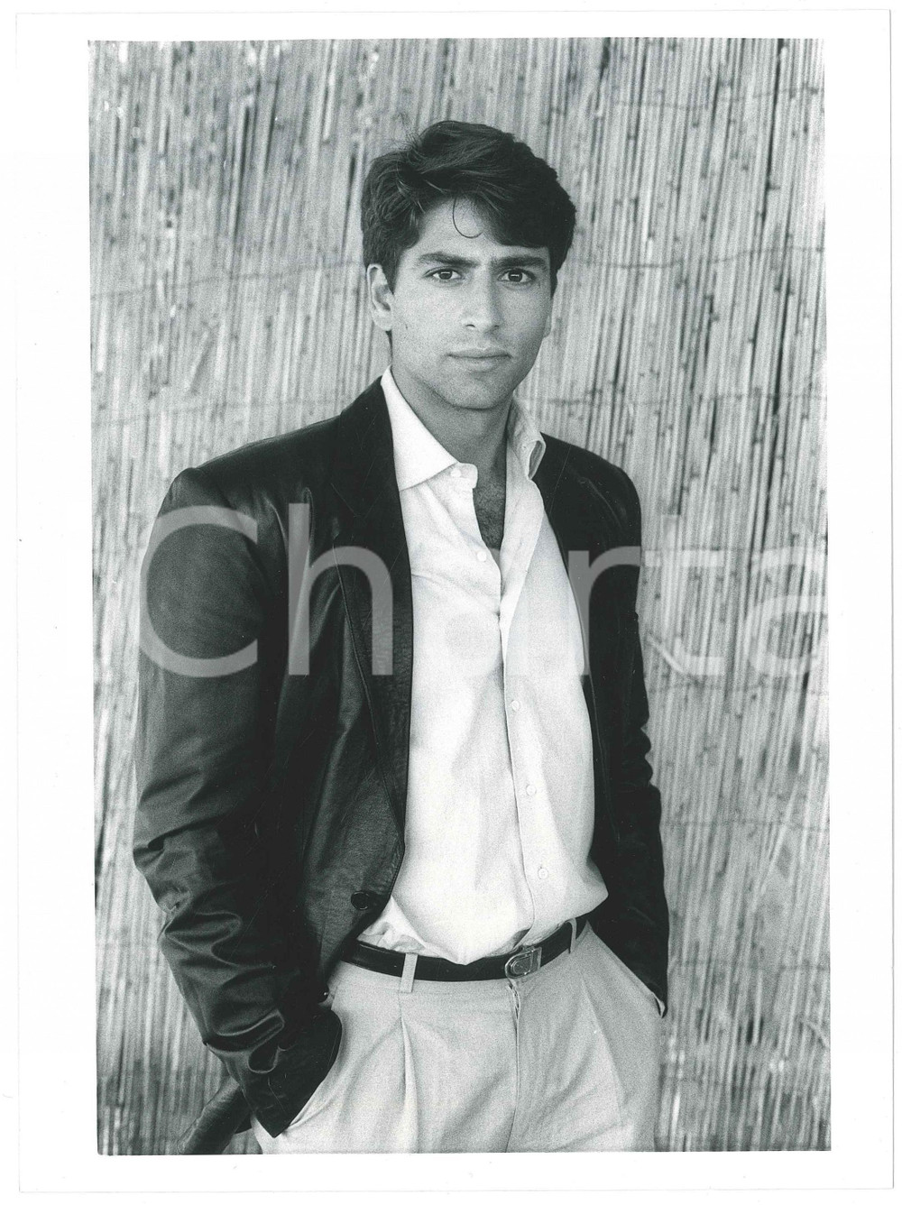 Fotografia d epoca originale 1985 ca ITALIA  CINEMA Vincent SPANO Ritratto dell attore  Foto 18x24 cm 1 1