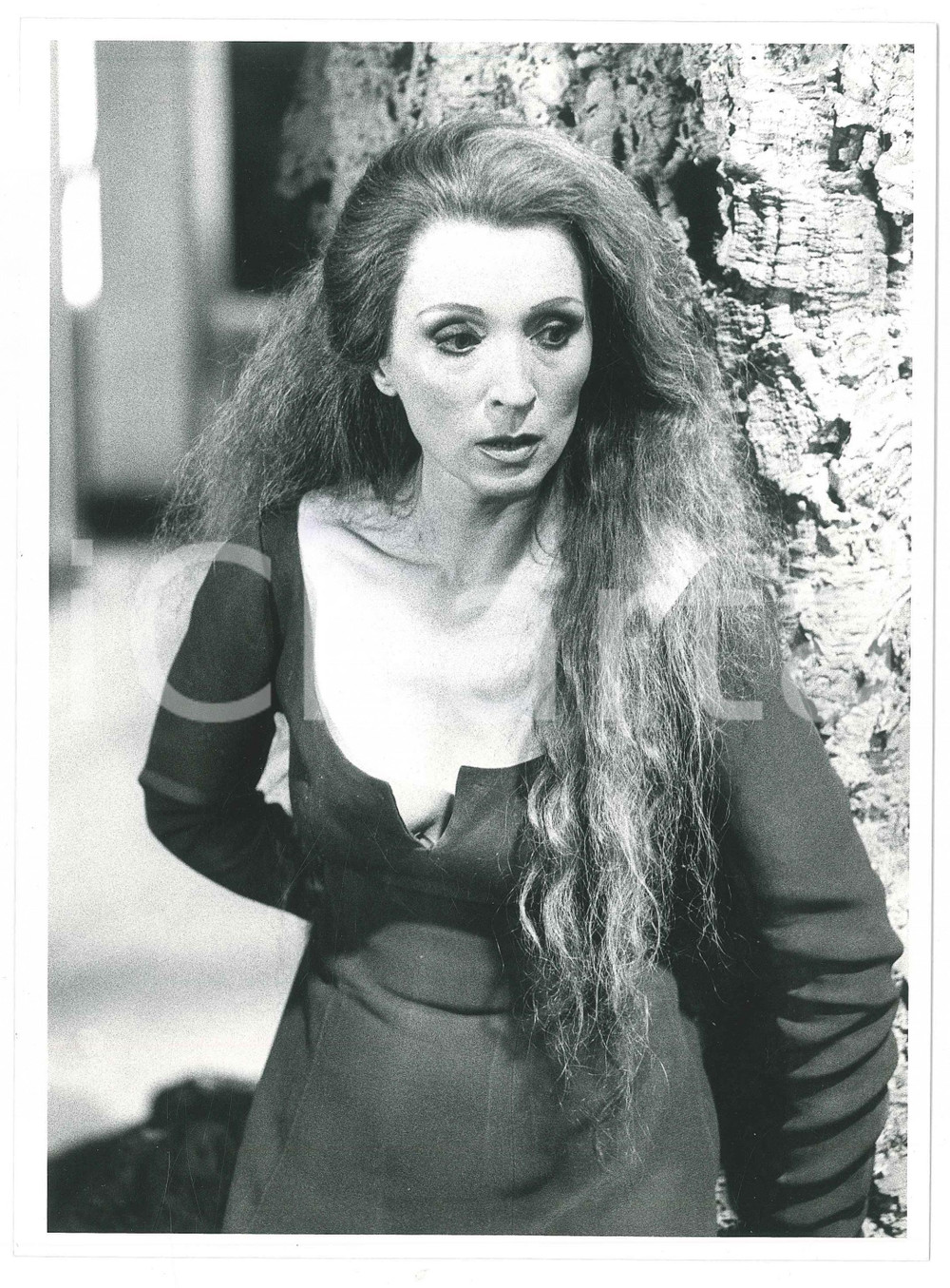 Fotografia d epoca originale 1985 RAI  TEATRO All Uscita  Lidia KOSLOVICH Foto 18x24 cm 1 1