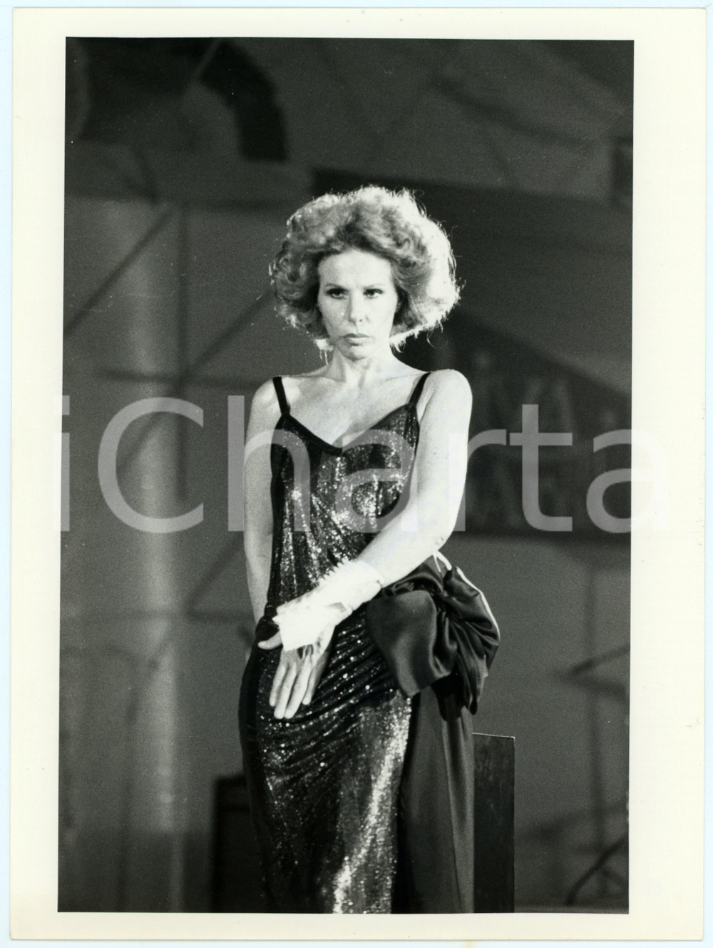 Fotografia d epoca originale 1970 ca RIVA DEL GARDA  Ornella VANONI Ritratto della cantante  Foto 18x24 3 1