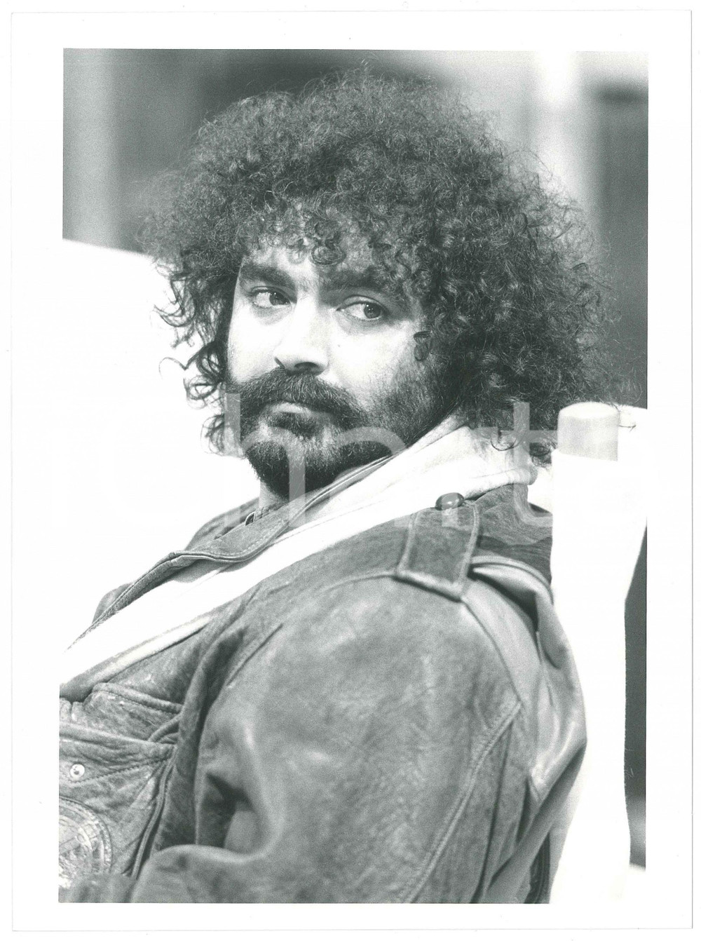 Fotografia d epoca originale 1983 ? Test  Gioco per conoscersi  Diego ABATANTUONO  Foto 18x24 cm 2 1