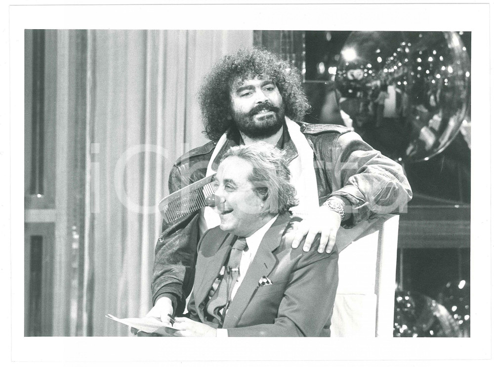 Fotografia d epoca originale 1983 ? Test  Gioco per conoscersi Diego ABATANTUONO Enzo SPALTRO  Foto 1 1