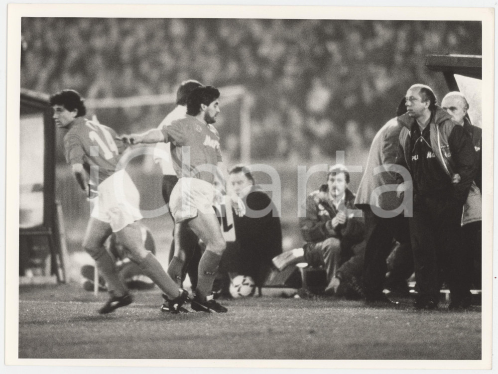 Fotografia d epoca originale 1988 COPPA UEFA Napoli vs. Juventus Diego Armando MARADONA Francesco ROMANO Foto 1