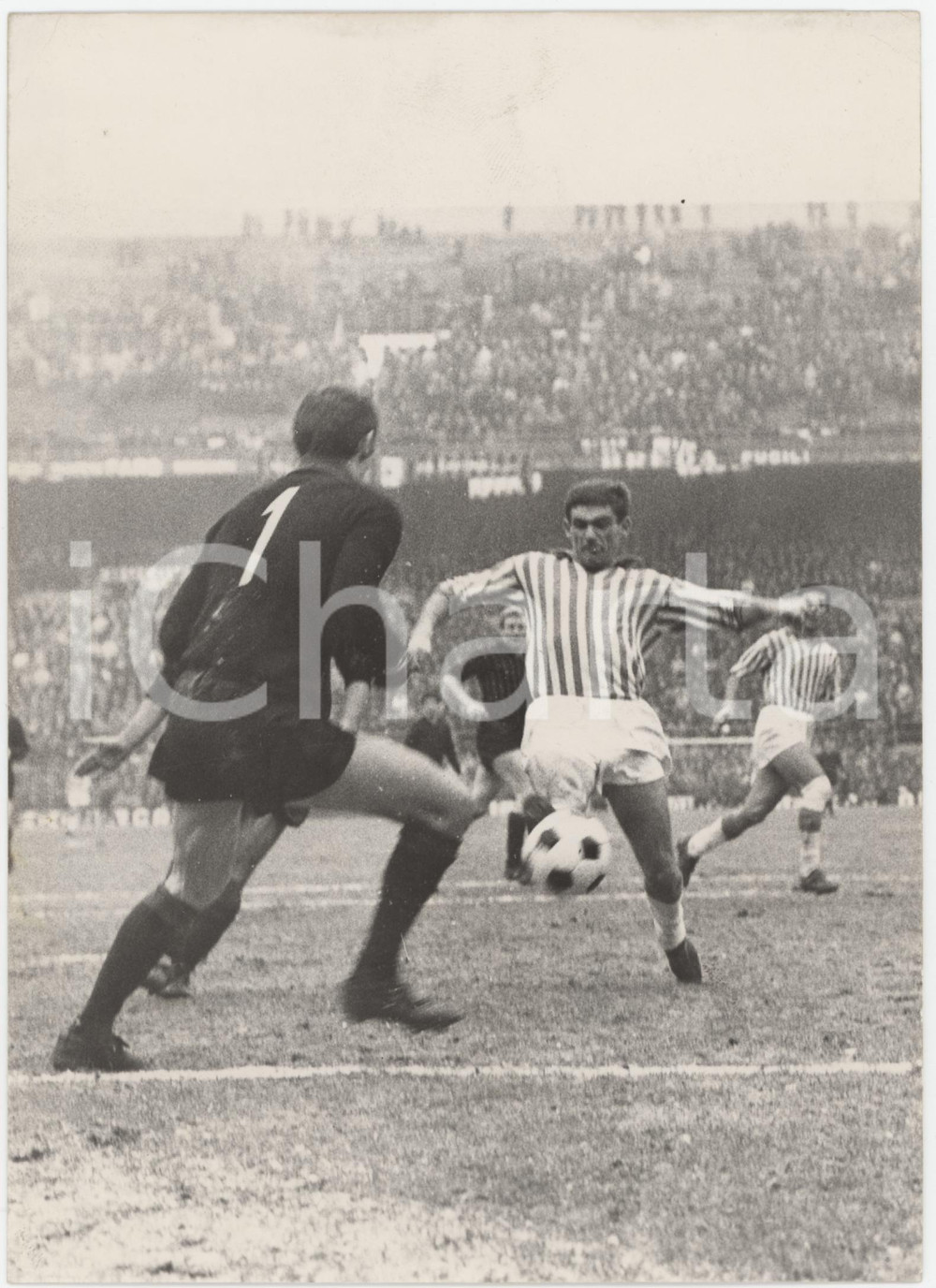 Fotografia d epoca originale 1966 CALCIO SERIA A MILANSPAL Azione di Enrico MUZZIO Foto 13x18 cm 1
