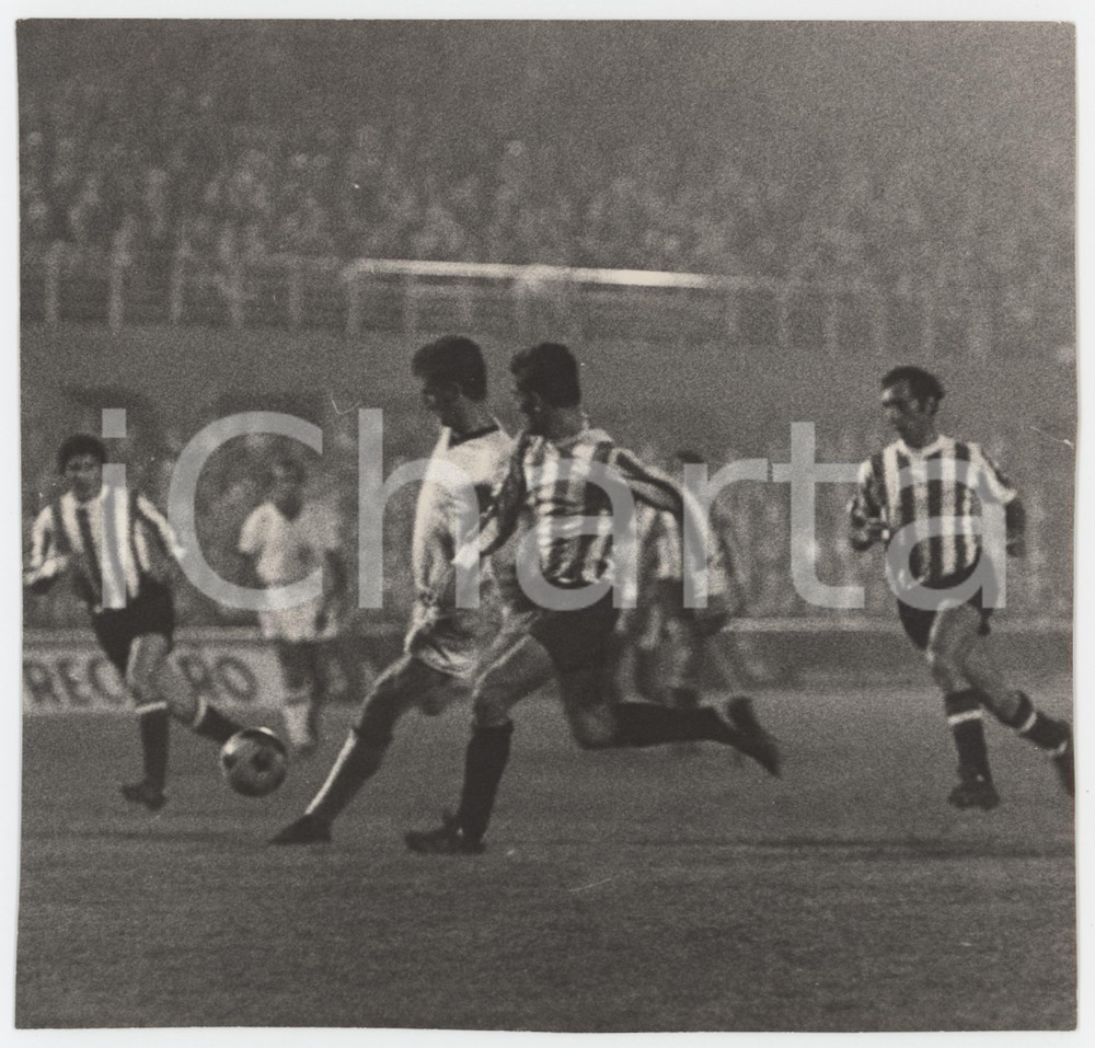 Fotografia d epoca originale 1969 CALCIO Coppa Intercontinentale MILANESTUDIANTES Goal di Nestor COMBIN Foto 1