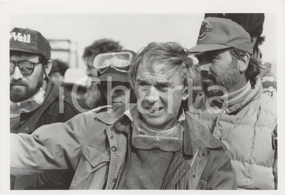 Materiale cinematografico d’epoca 1988 CINEMA Rambo III Peter MacDONALD Ritratto del regista sul set Foto 26x18 1