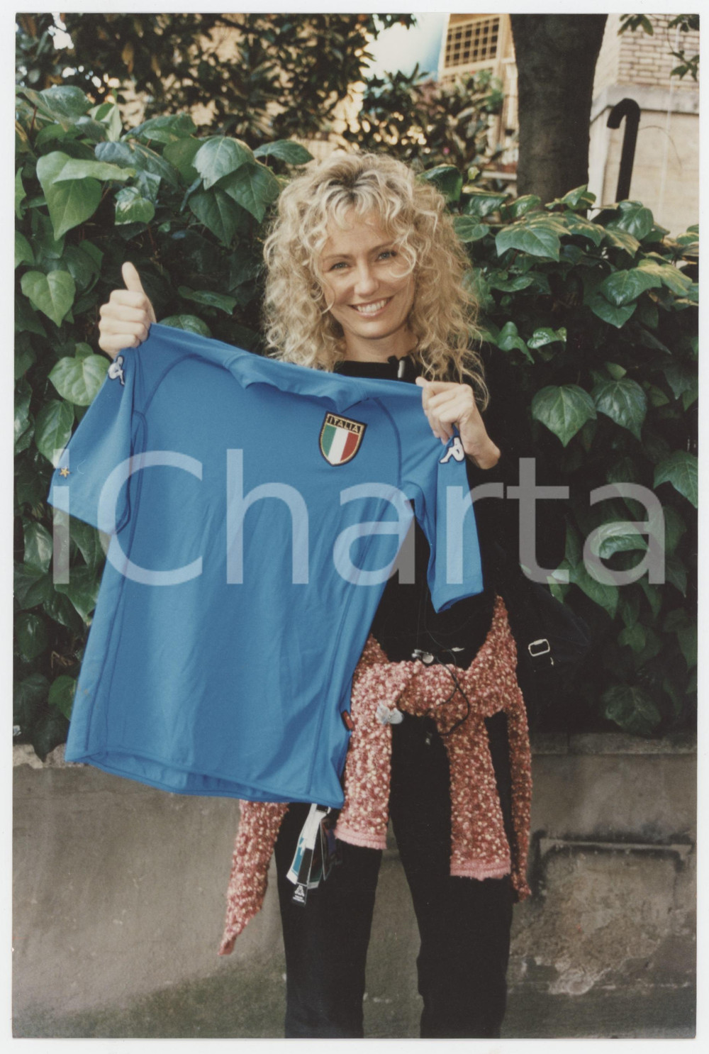 2000 ca COSTUME ITALIA Licia COLÒ con la maglia della Nazionale di calcio - Foto
