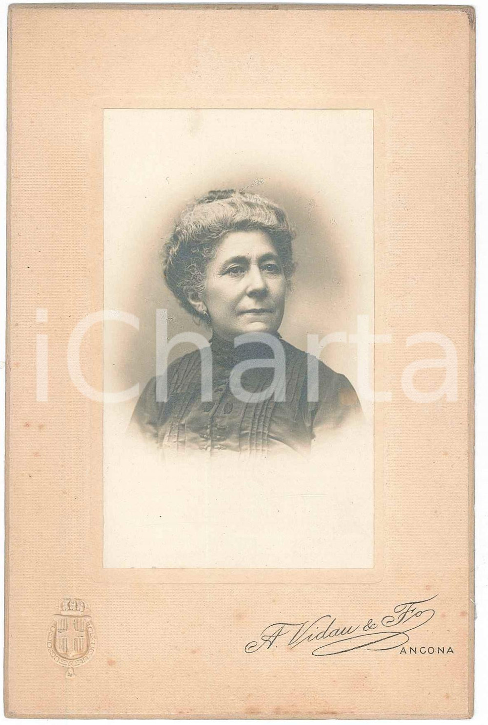 Fotografia d epoca originale 1890 ca ANCONA Ritratto di anziana donna  Fotografia A. VIDAU 10x15 cm 1