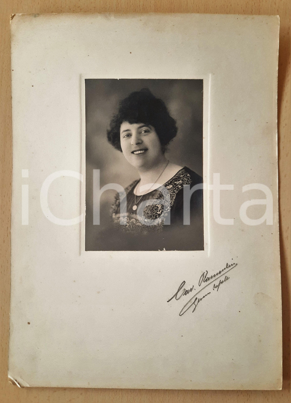 Fotografia d epoca originale 1925 ca GENOVA / RAPALLO Ritratto di donna  Foto Cav. RAMONDINI 26x36 cm 1