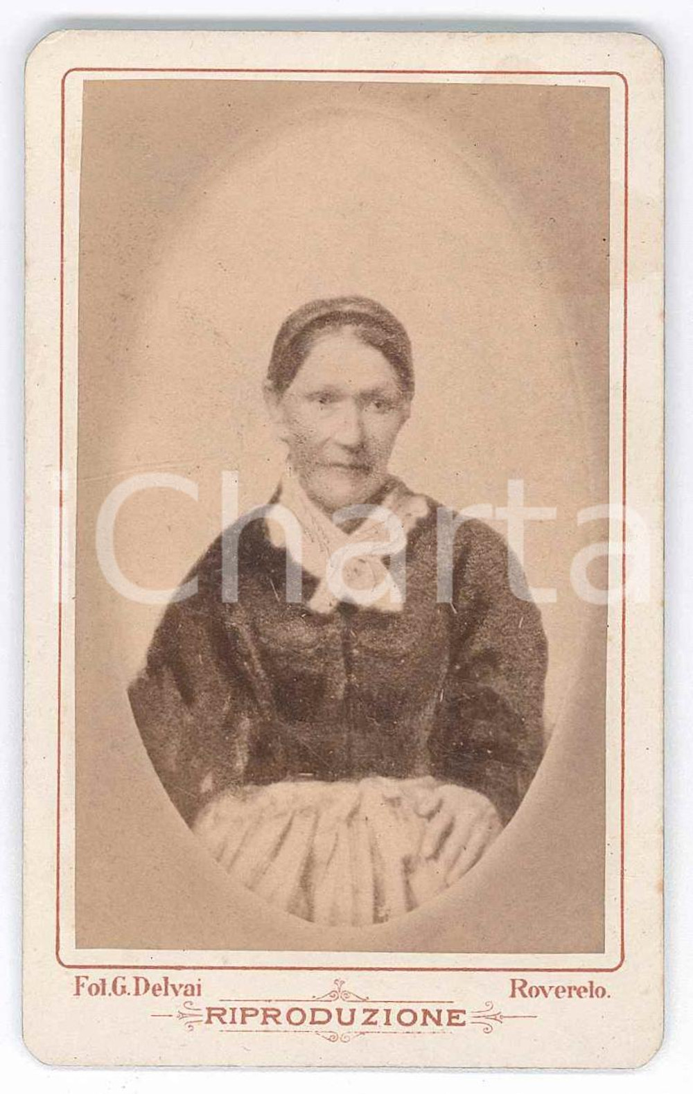 Fotografia d epoca originale 1880 ca ROVERETO TN Anziana donna  Ritratto Foto Giorgio DELVAI CDV 1