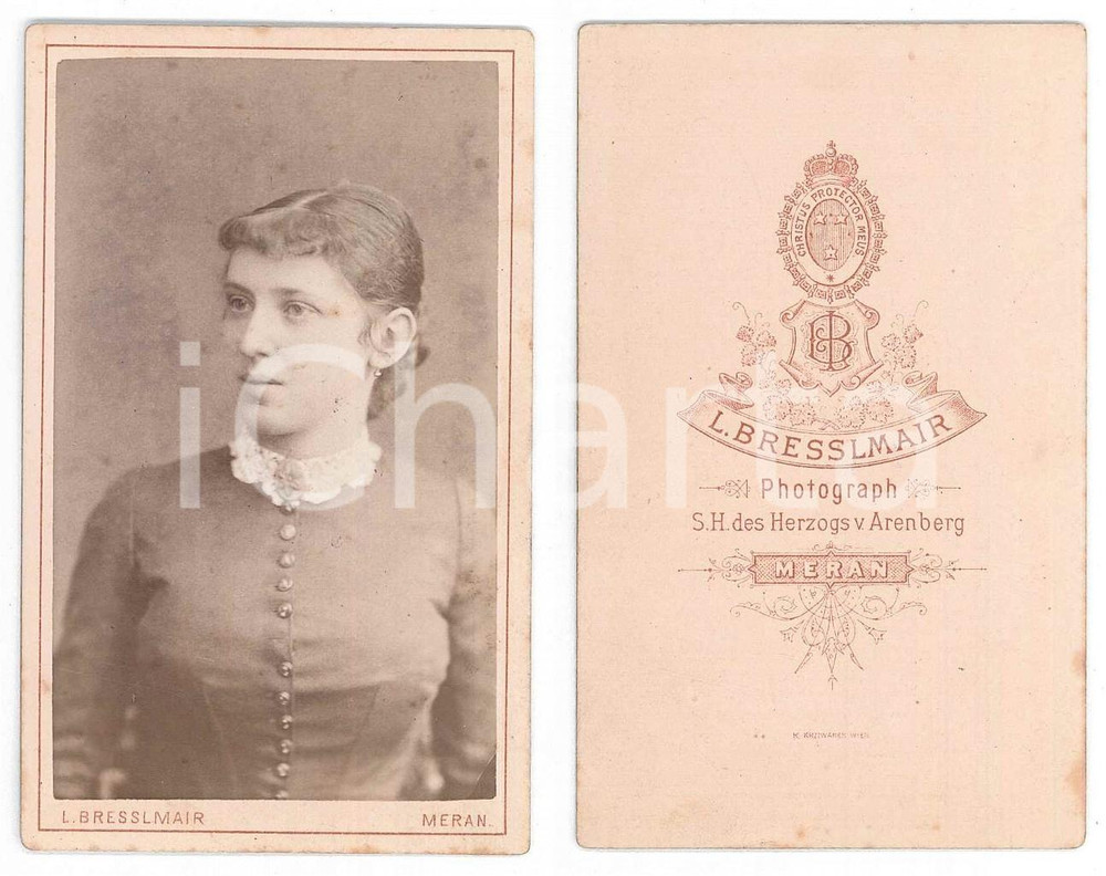 Fotografia d epoca originale 1890 ca MERANO BZ Ritratto di giovane donna Foto L. BRESSLMAIR CDV 1