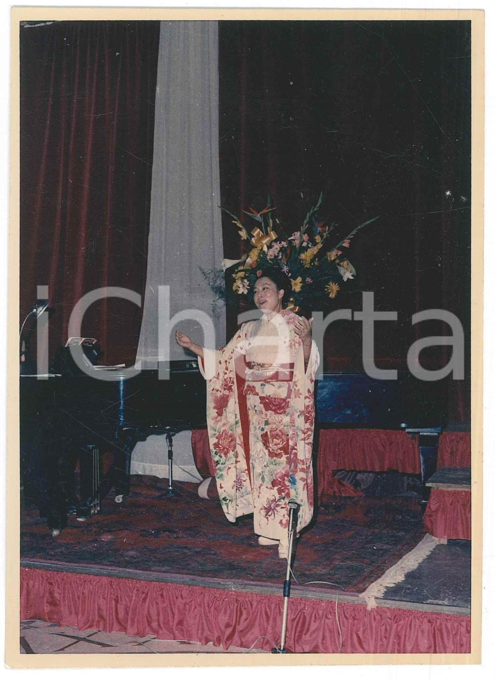 Fotografia d epoca originale 1975 ca SALSOMAGGIORE TERME Teatro  Soprano Chitose MATSUMOTO Foto 13x18 3 1