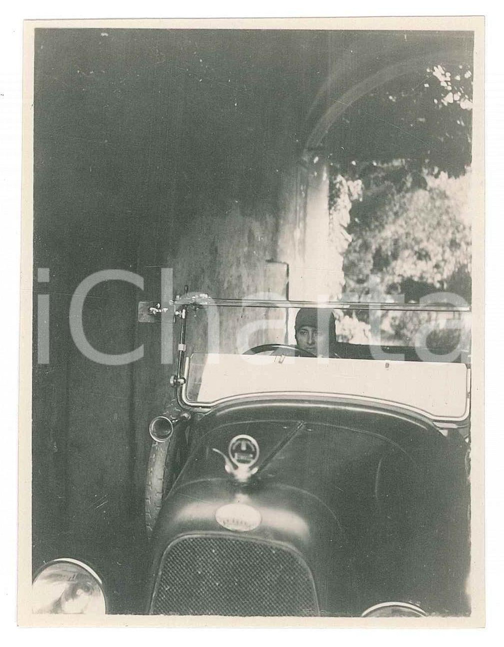 Fotografia d epoca originale 1925 TRENTINO LocalitÃ  TETTO DELLA CROCE  Donna alla guida di automobile Foto 1