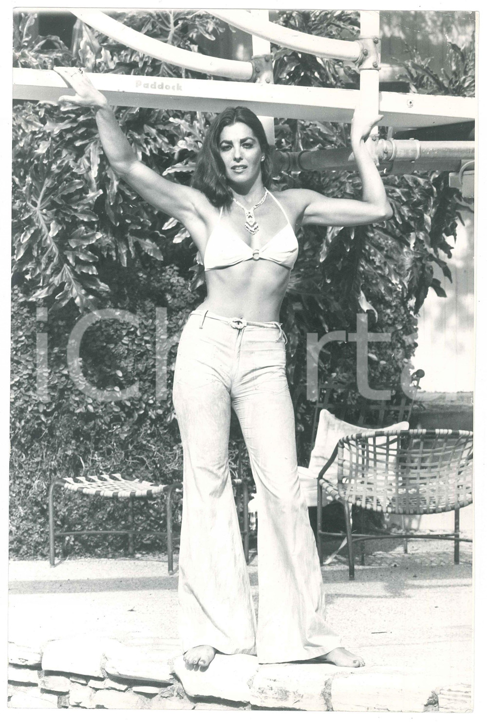 Fotografia d epoca originale 1974 CINEMA Edy WILLIAMS  Ritratto estivo in cortile  Foto 20x30 cm 1