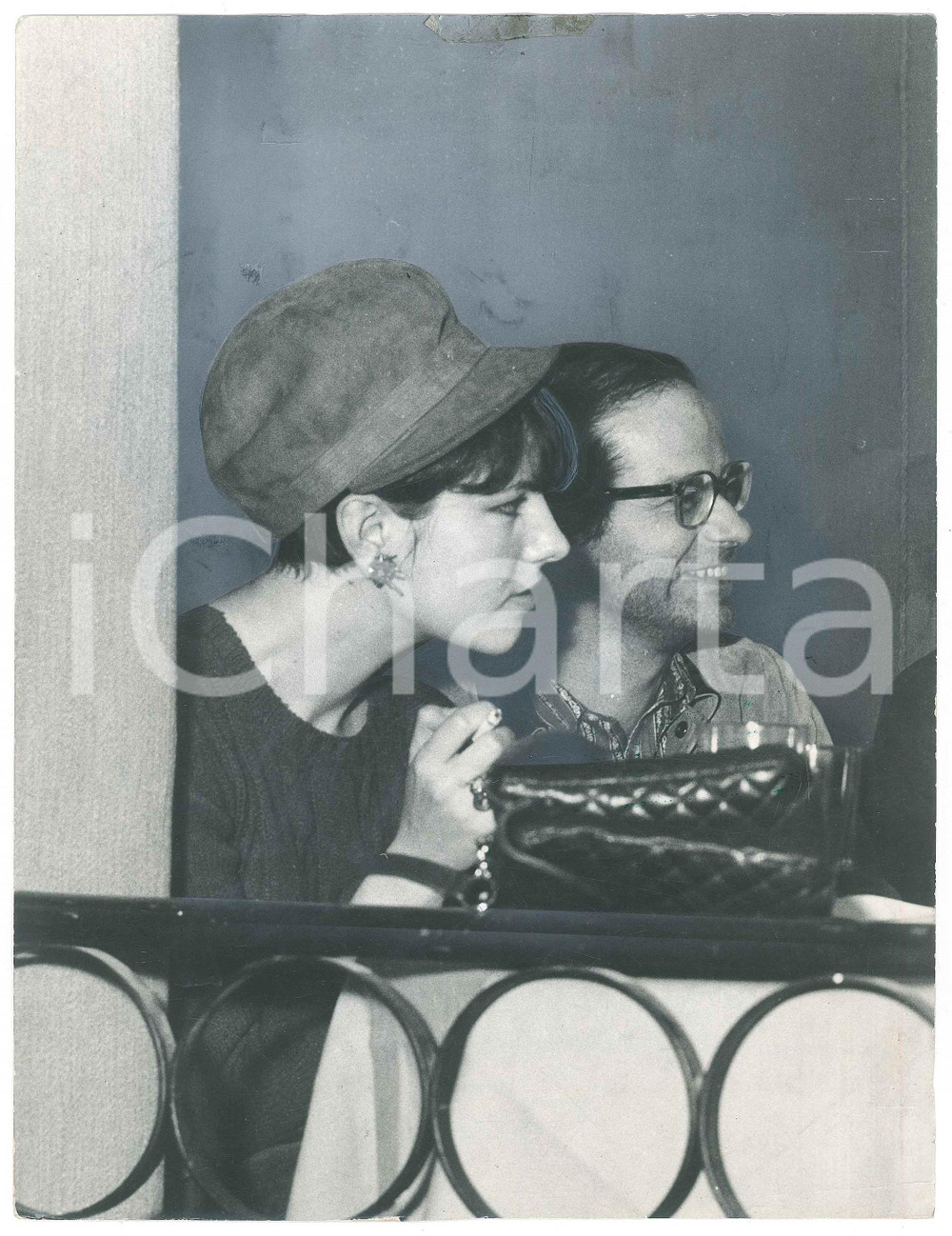 Fotografia d epoca originale 1963 COSTUME ITALIA Stefania SANDRELLI e Gino PAOLI  Foto 26x20 cm 1