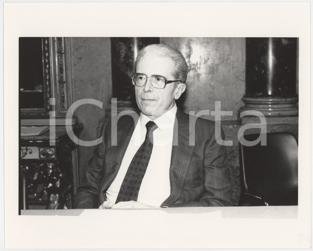 Fotografia d epoca originale 1985 ca ITALIA INDUSTRIA  Gavino MANCA ad PIRELLI  Ritratto Foto 24x18 1