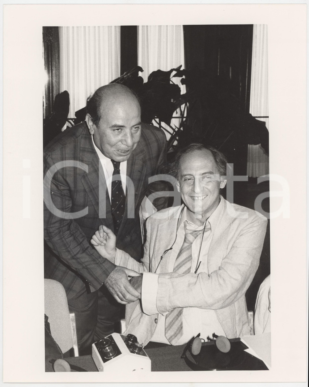 Fotografia d epoca originale 1985 ca ITALIA COSTUME Carmine CIANFARANI a un evento  Foto 1