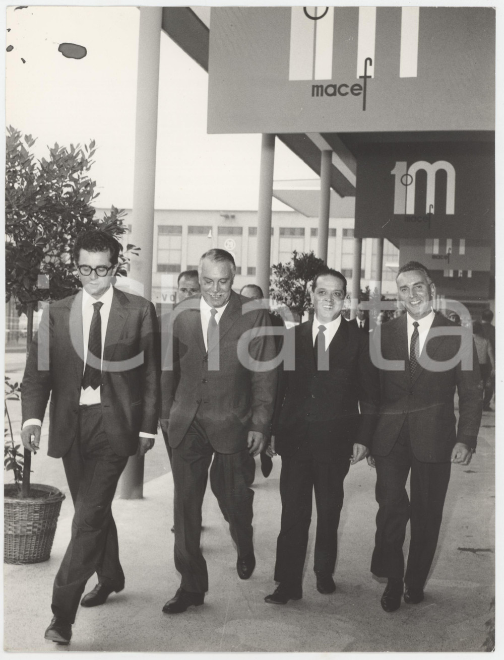 Fotografia d epoca originale 1964 FIERA DI MILANO Primo MACEF  Athos VALSECCHI in visita Foto 1 1