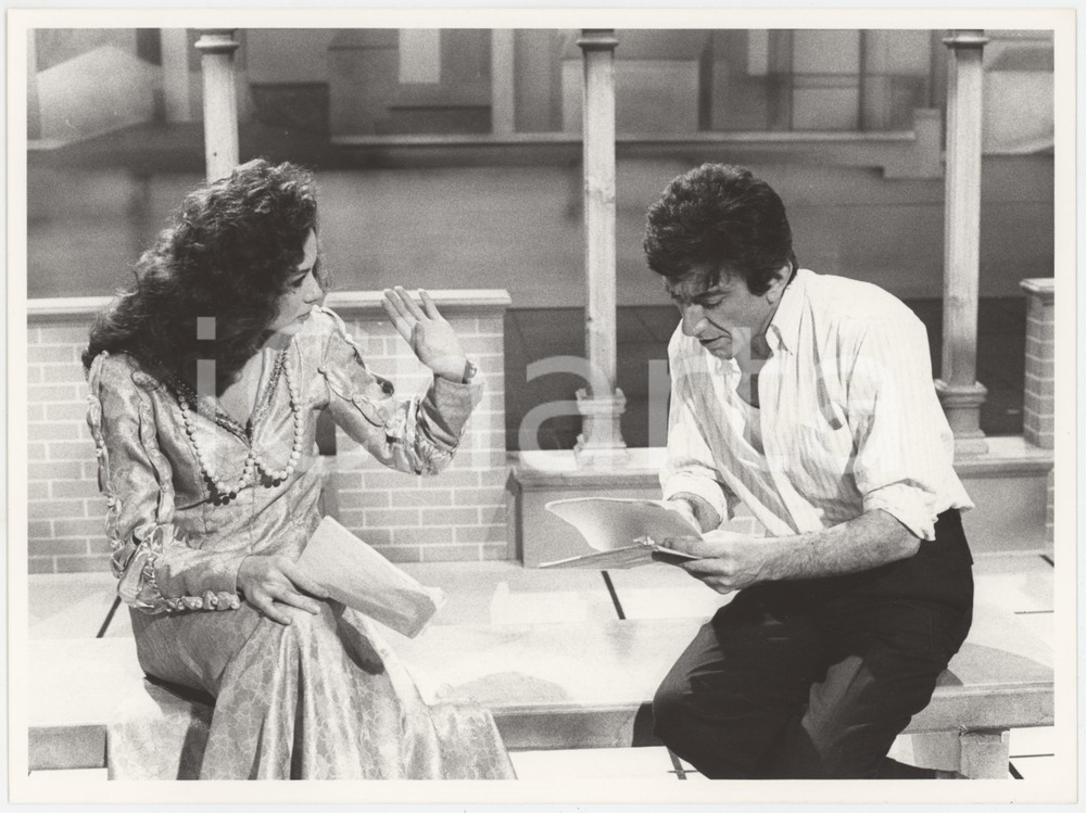 Fotografia d epoca originale 1986 RAI UNO Io a modo mio Gigi PROIETTI Eleonora BRIGLIADORI  Prove 2 1