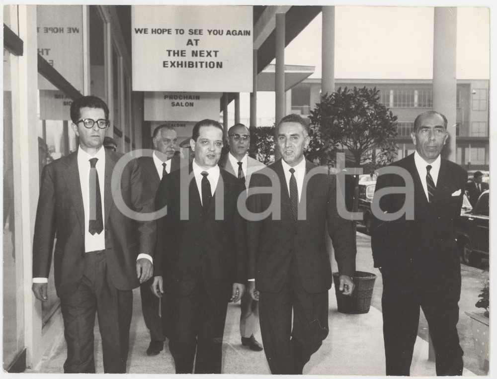 Fotografia d epoca originale 1964 FIERA DI MILANO Primo MACEF  Athos VALSECCHI in visita Foto 2 1